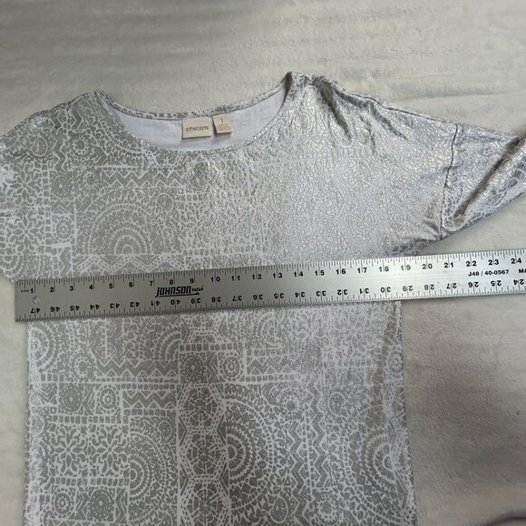 Chico's Womens White Silver Textured 3/4 Sleeve Top Size 1 Stretch 3/4 Sleeve - Picture 7 of 8